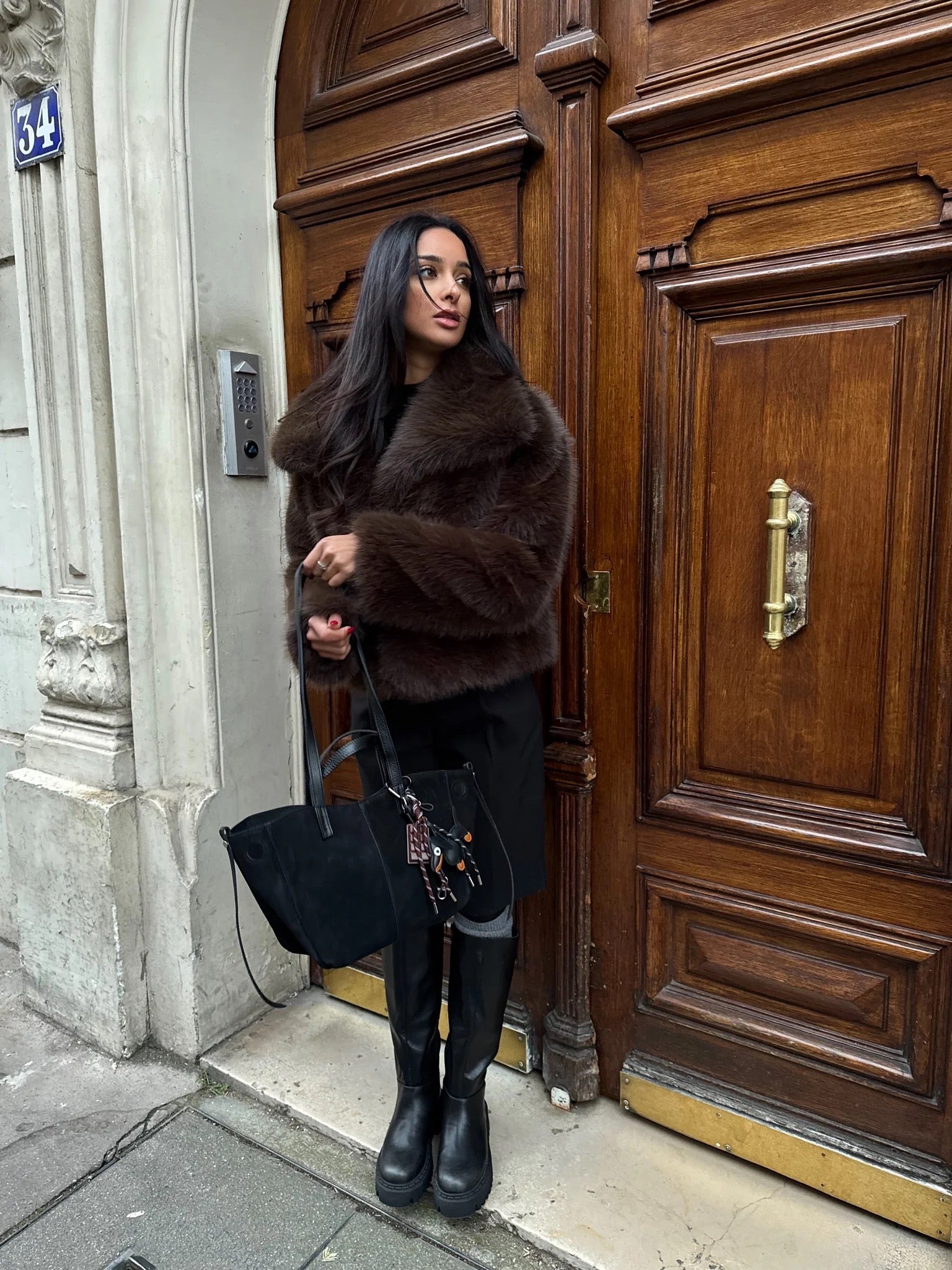 ÉLÉGANCE PELZMANTEL