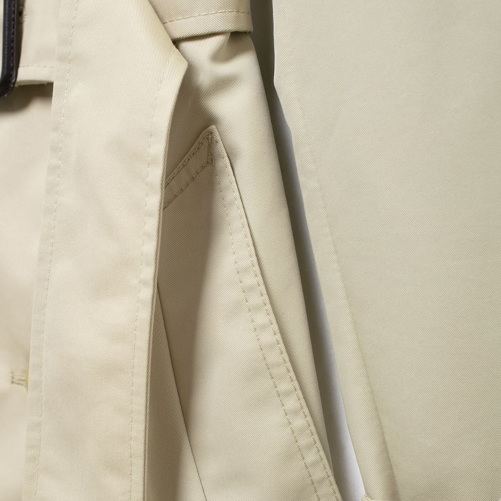 Icon Paris Trenchcoat Beige