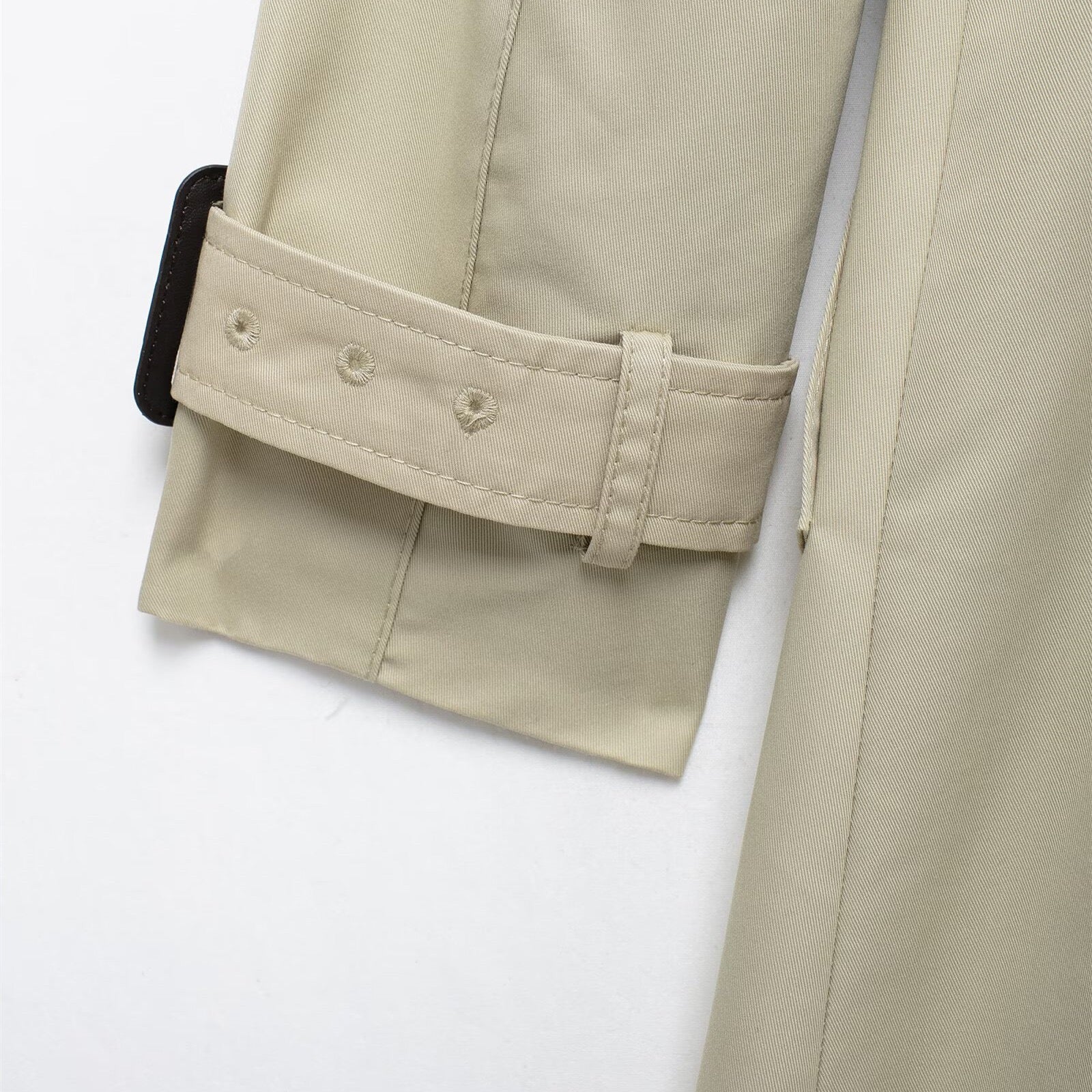 Icon Paris Trenchcoat Beige