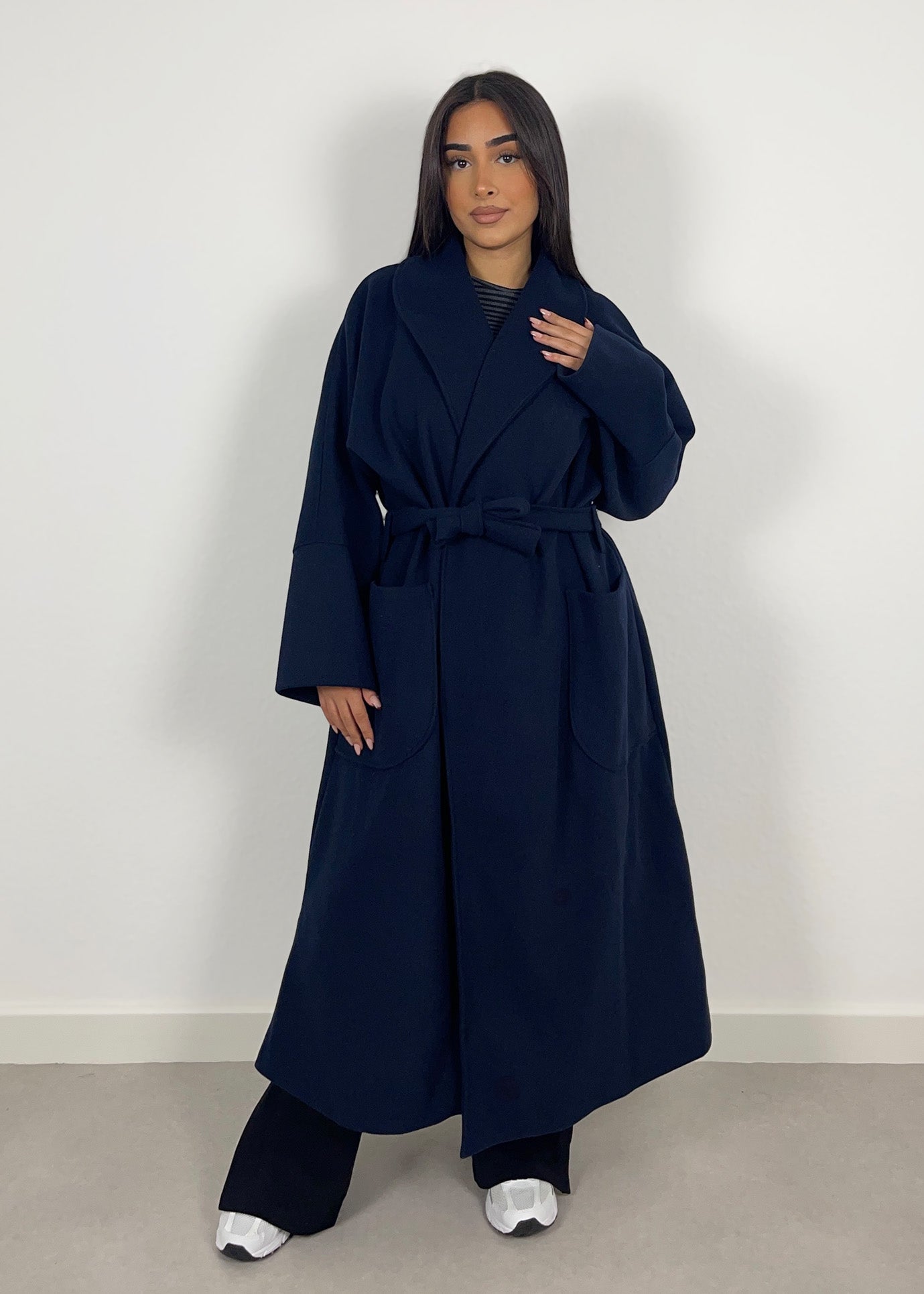 Eleganter Bindemantel