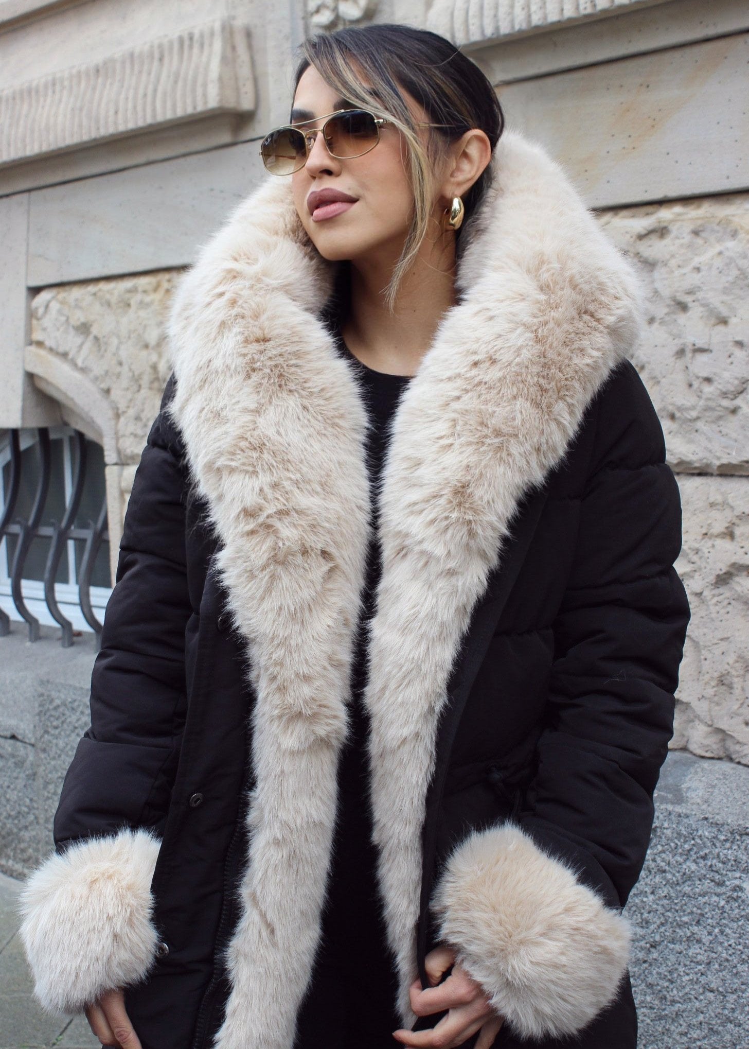 Jacke mit extra großem Kunstfell