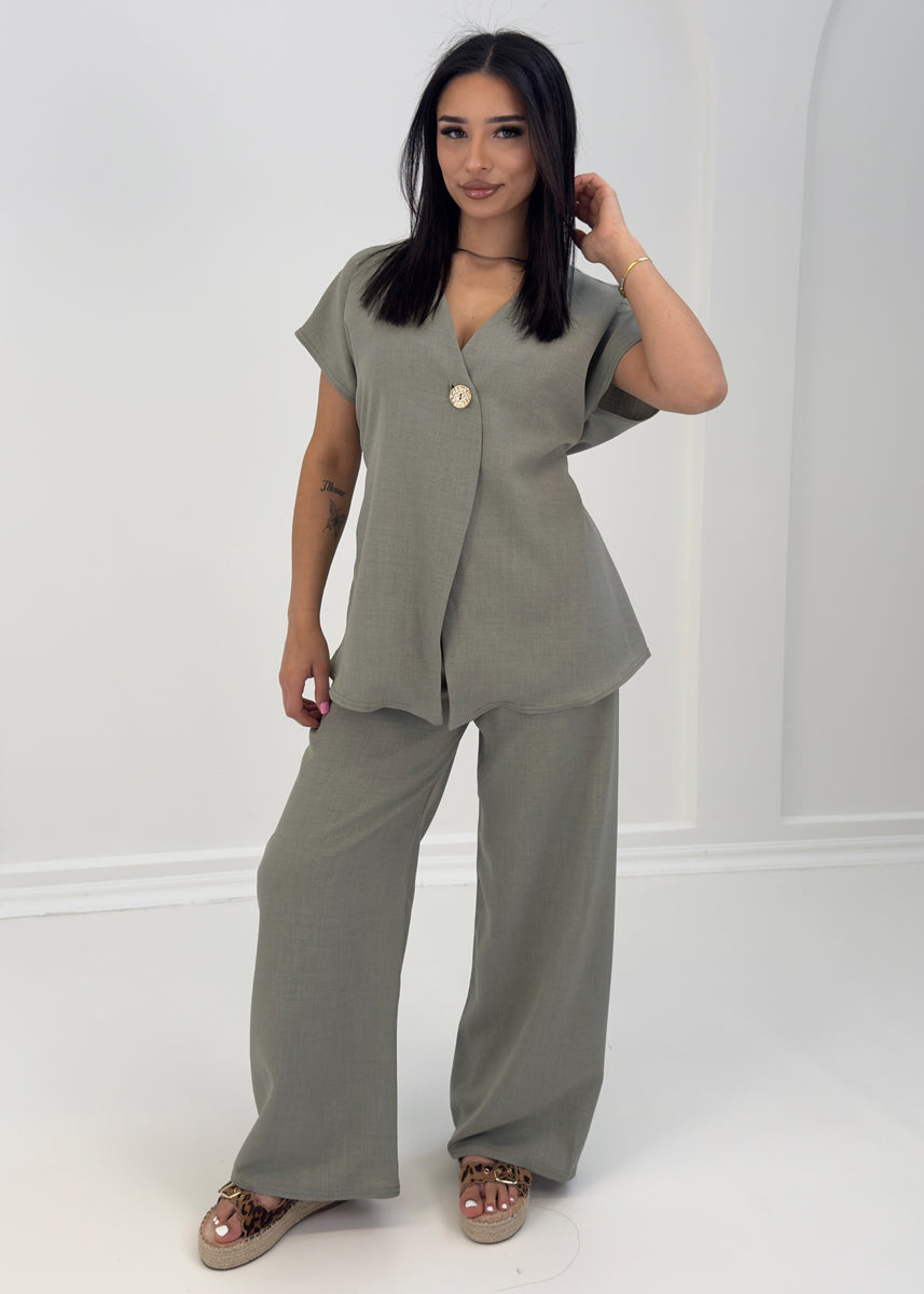 Zweiteiler mit Bindeband & weitem Schnitt