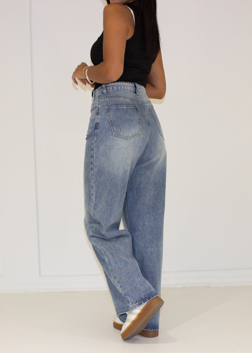 Jeanshose High Waist mit weitem Bein