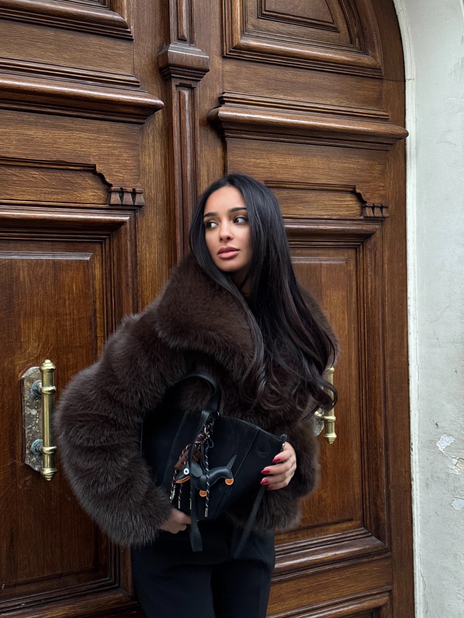 ÉLÉGANCE PELZMANTEL