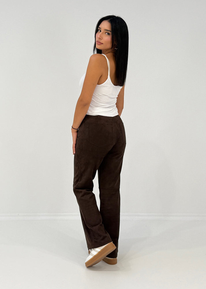 Hose in Wildlederoptik