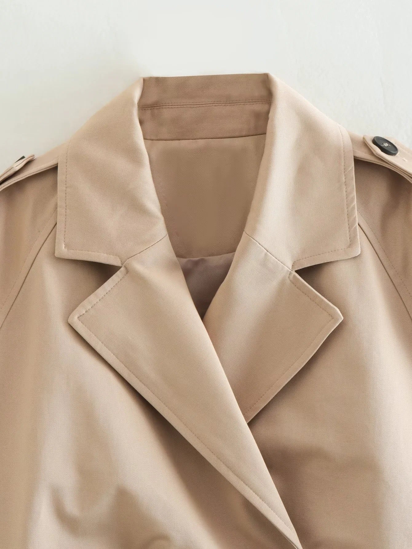 Cropped Trenchcoat