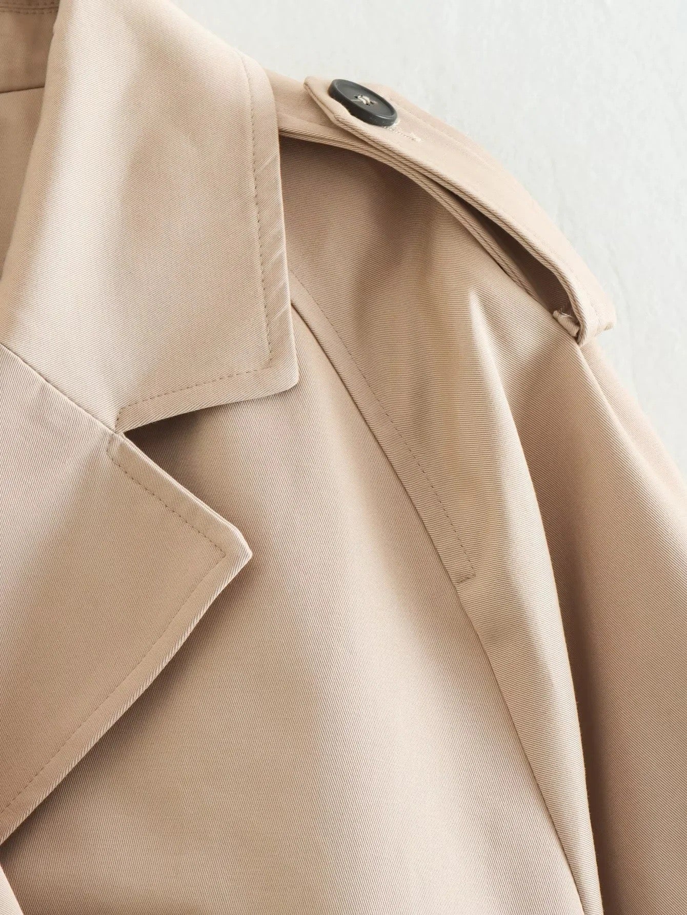 Cropped Trenchcoat