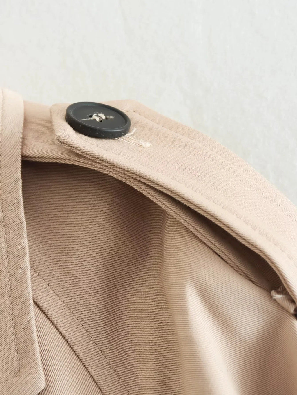 Cropped Trenchcoat