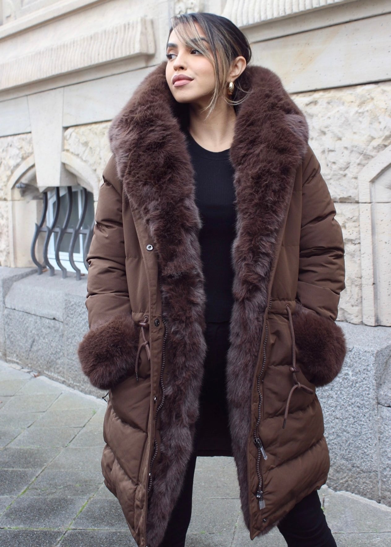 Jacke mit extra großem Kunstfell los