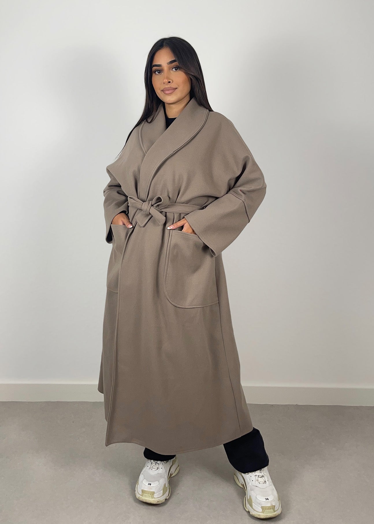 Eleganter Bindemantel