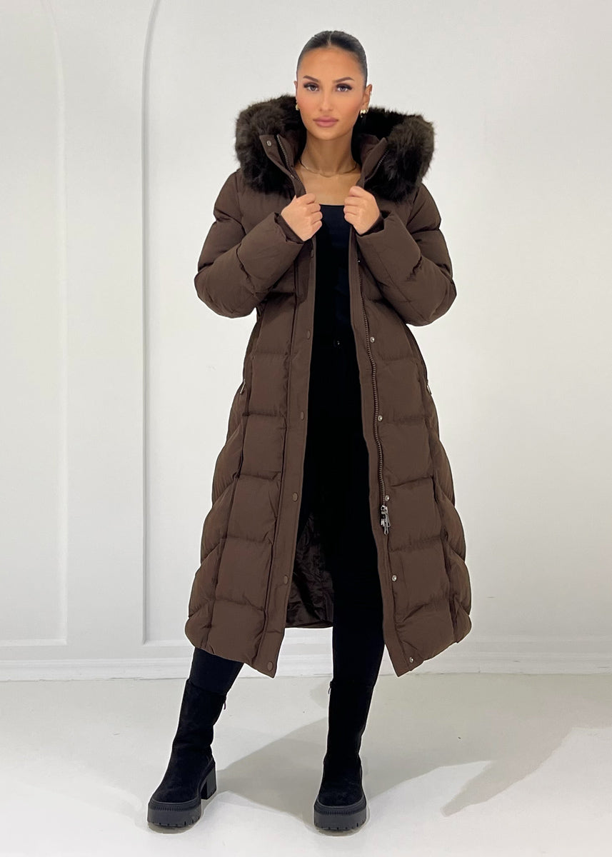 Langer Steppmantel mit Kunstfellkapuze