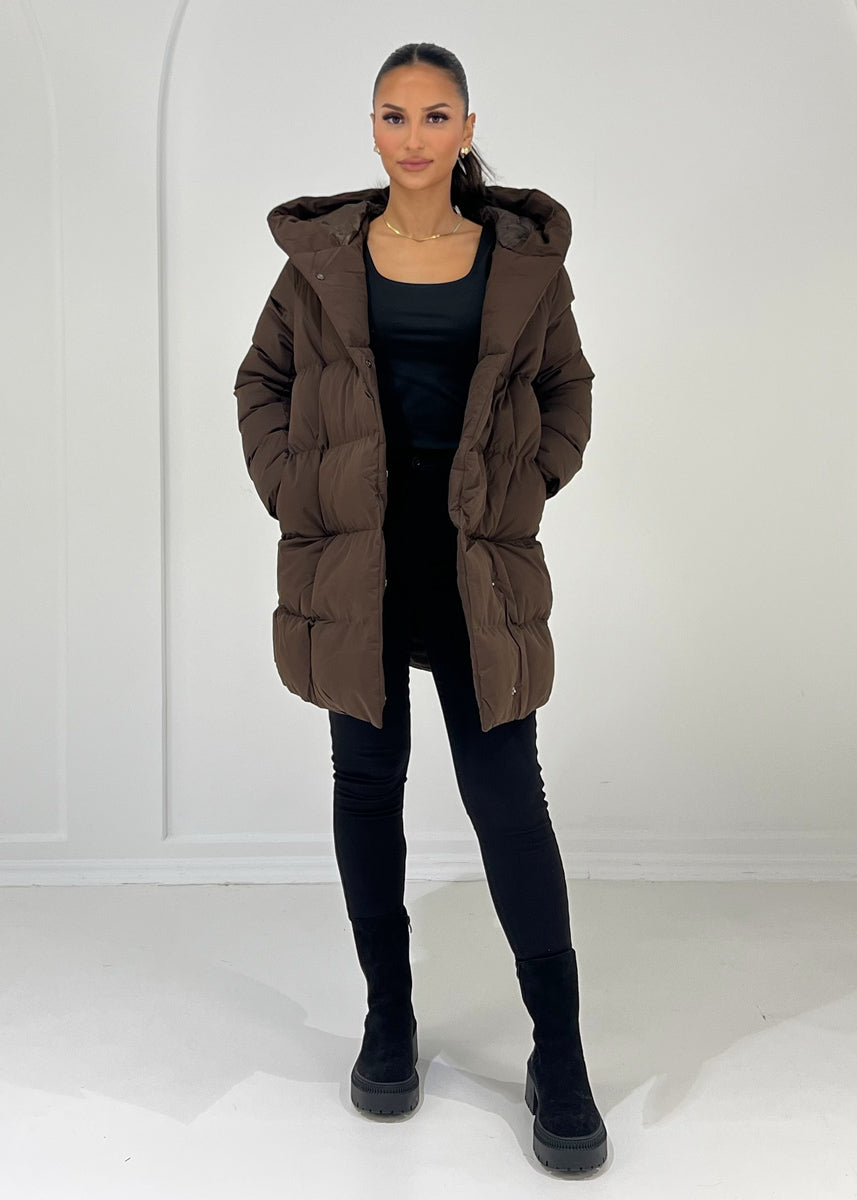 Mittellange Steppjacke mit Bindegürtel