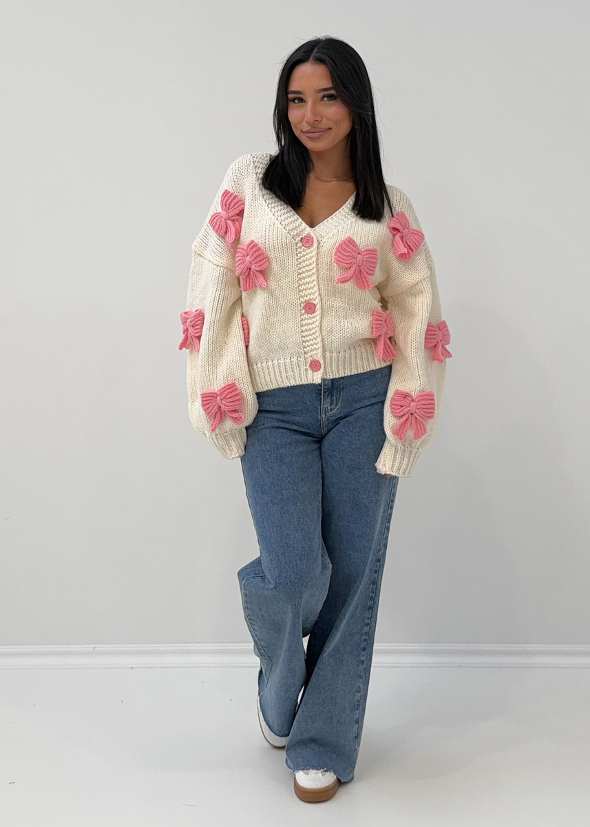 Strickjacke mit Schleifen-Details