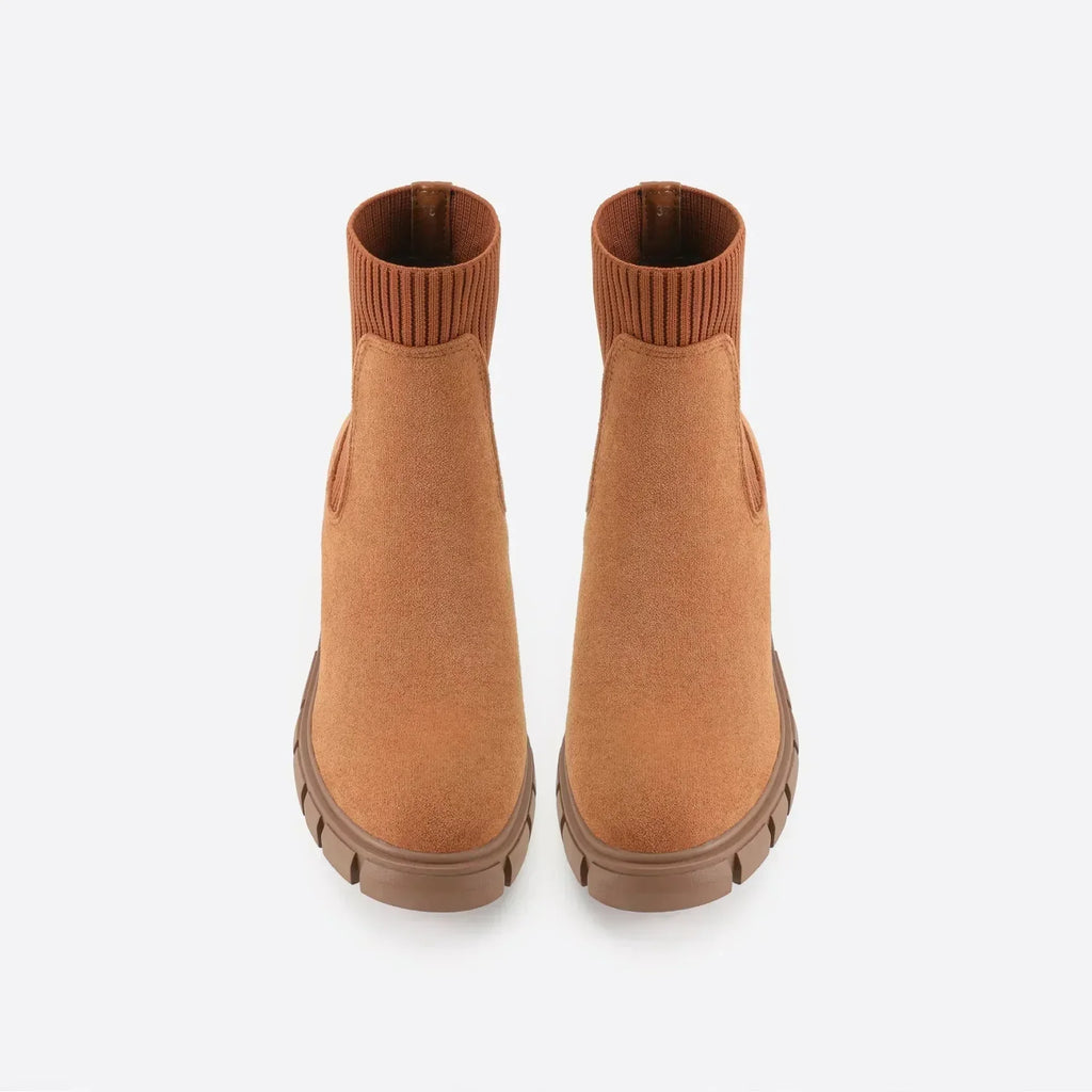 '- Chelsea Boots