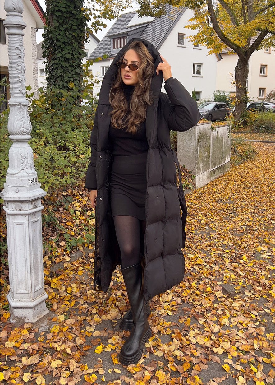 Winterjacke mit Kapuze