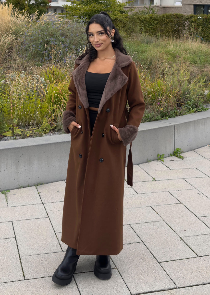 Mantel mit Kunstpelz